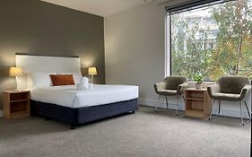 Cosmopolitan Hotel Melbourne 3*